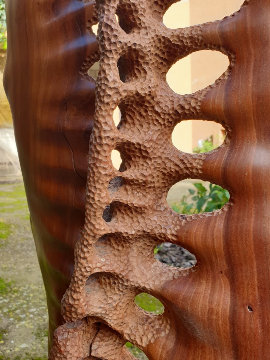 Detail of the textures provided to the sculpture.