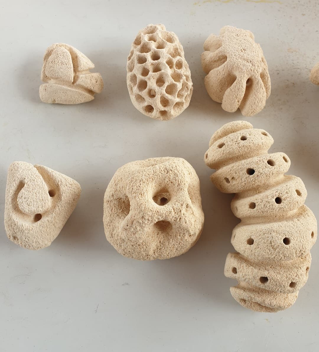 Detail of the mini-sculptures-refuge of insects ready to be incorporated into the main sculpture.