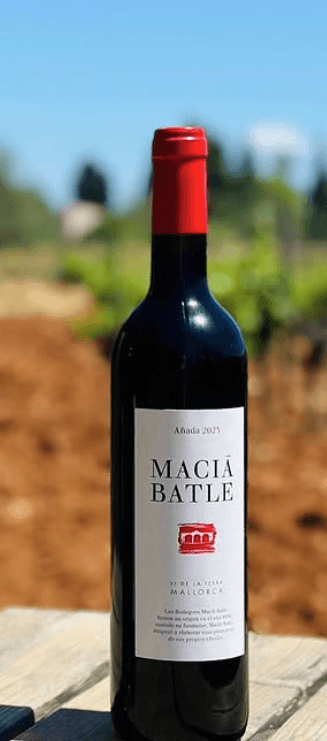 Imagen de botella de vino tinto de Macia Batle