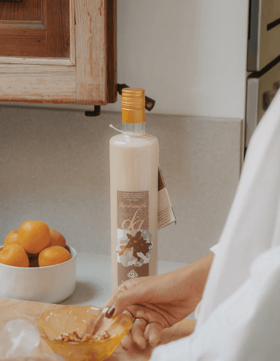 Ampolla de licor de crema d' ametlles mallorquines