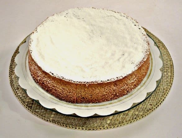 900 gram almond Gató cake 