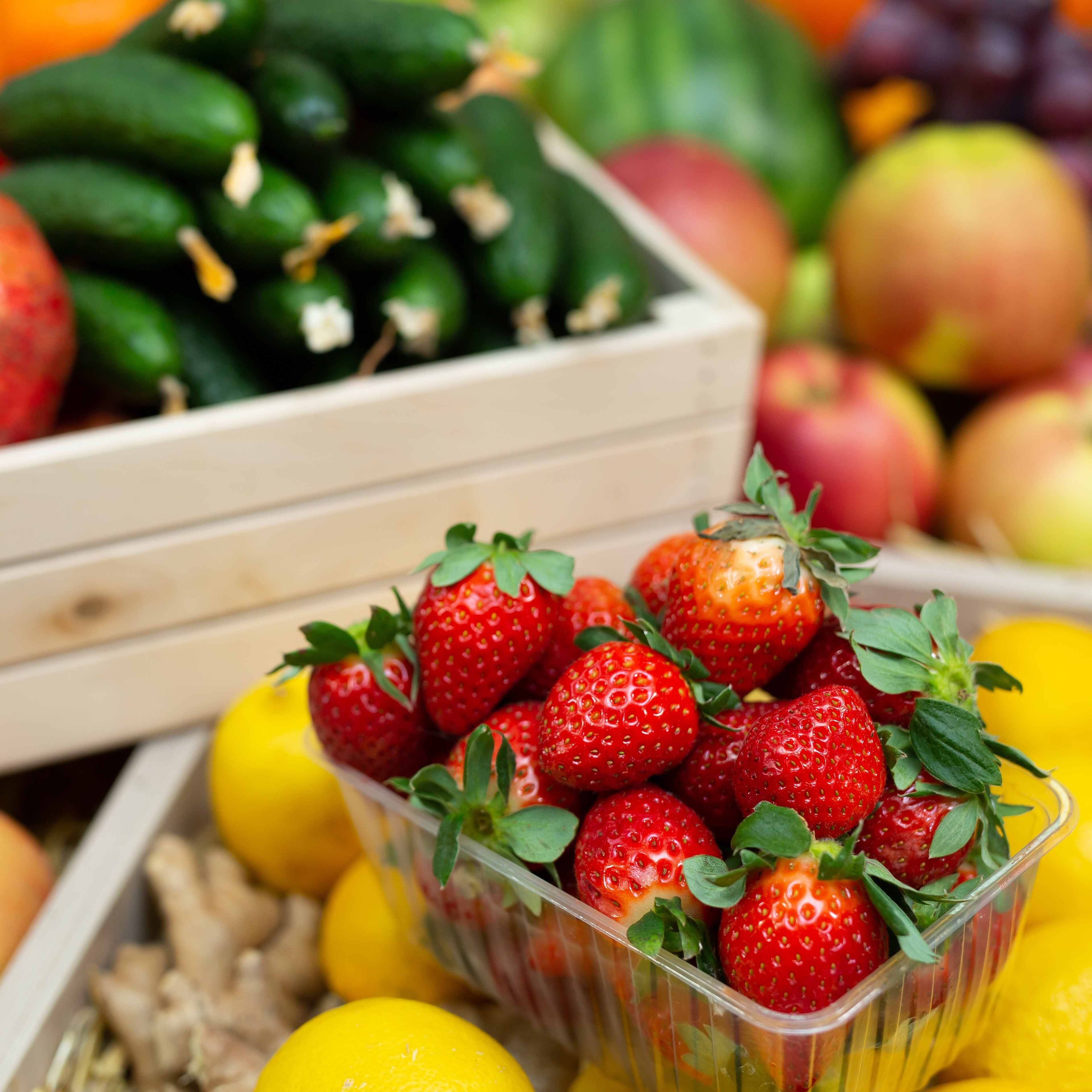 Image of Strawberries and Vegetables by Terracor