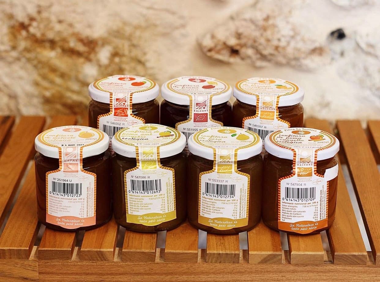 Image of organic jam varieties, different flavors