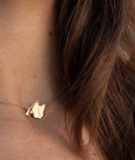 Necklace of the profile of the island of Mallorca with gold plating of 18 kt.