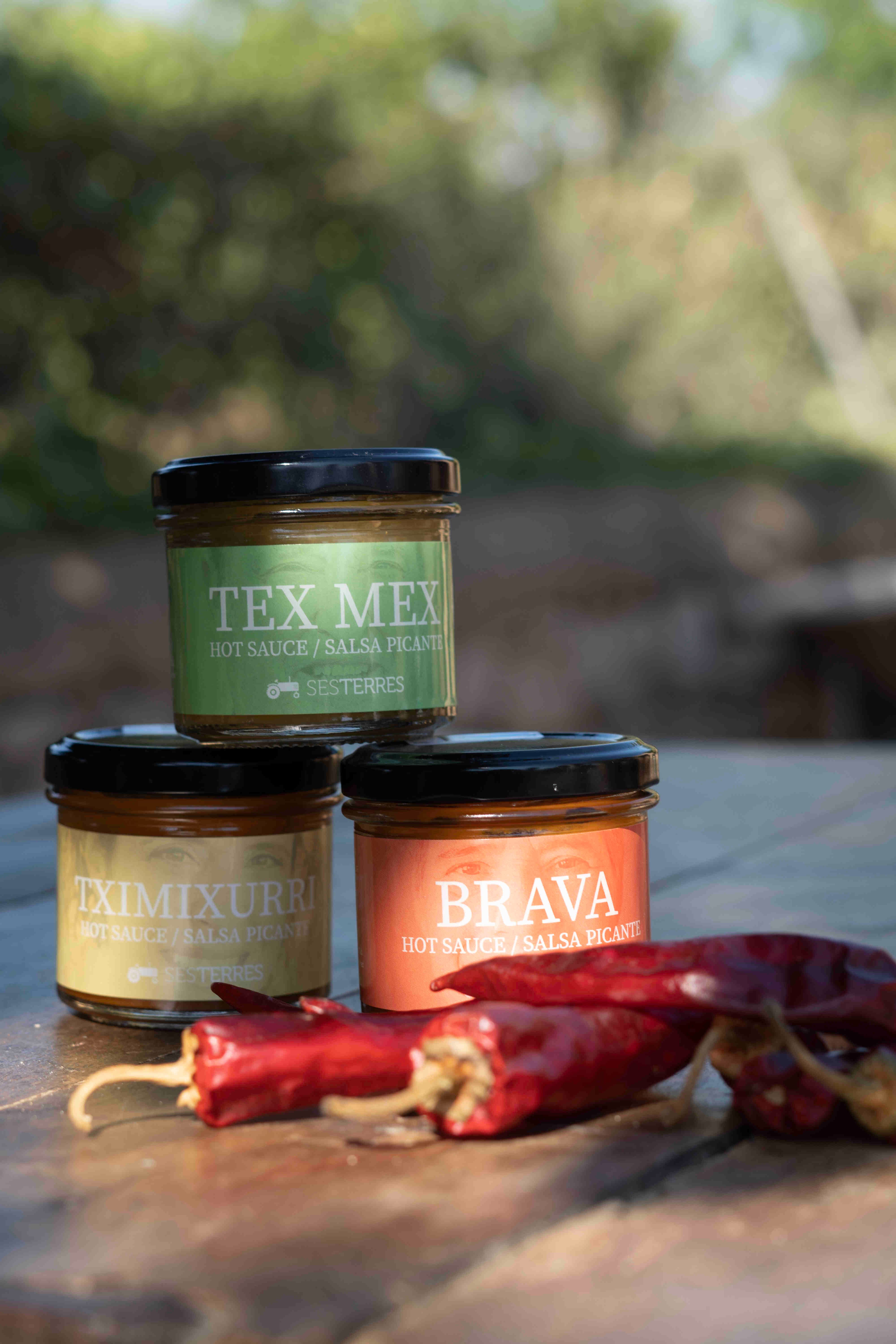 Ses Terres hot sauces. Presentation suggestion