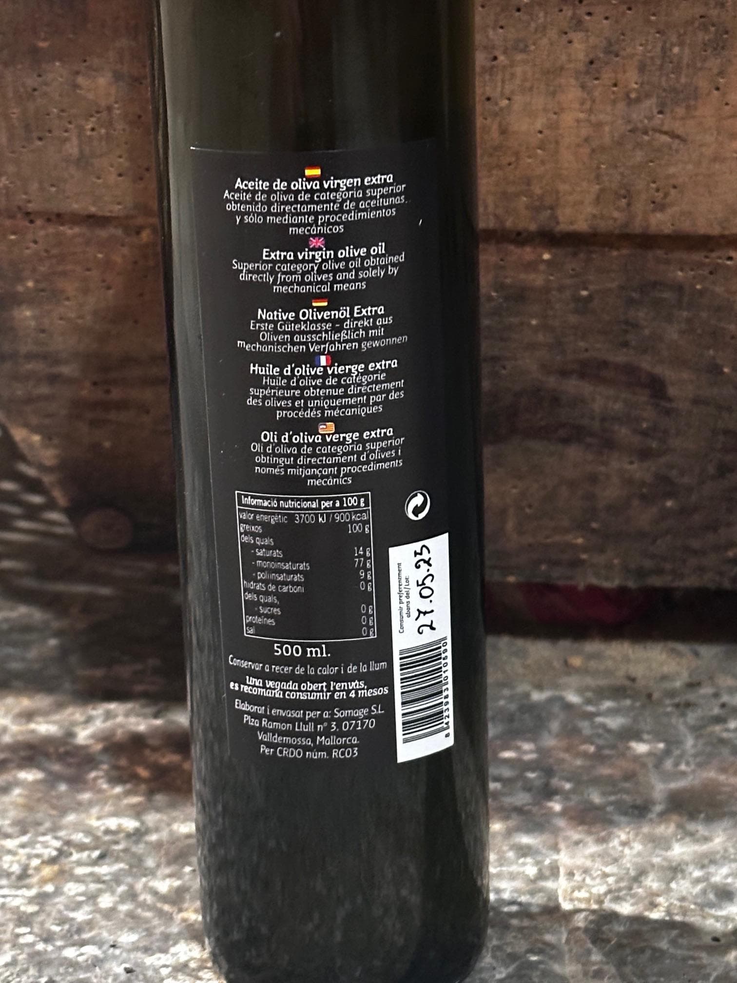 AOVE Son Matge, 500 ml. Oli de categoria superior, obtingut només per mètodes mecànics. Elaborat a Valldemossa, Mallorca, amb varietats Picual i Mallorquina, i avalat per la DO Oli de Mallorca.